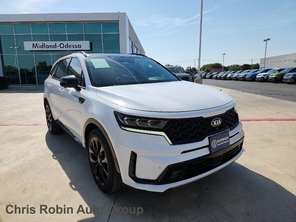 used 2021 Kia Sorento car, priced at $25,405