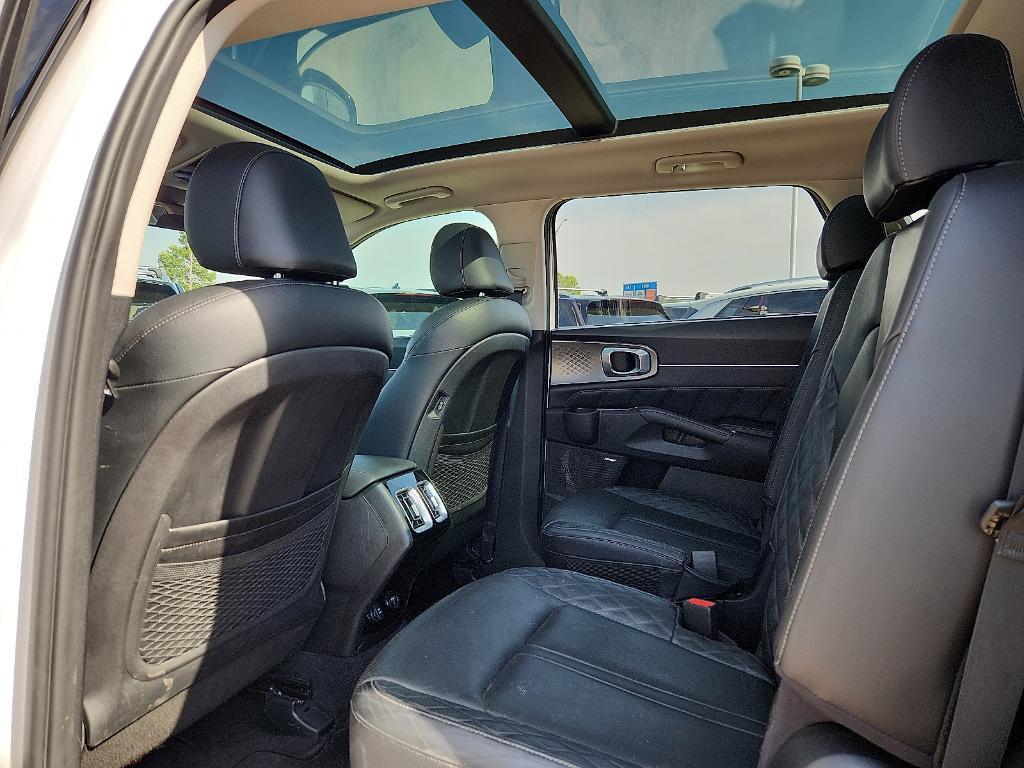 used 2021 Kia Sorento car, priced at $25,405