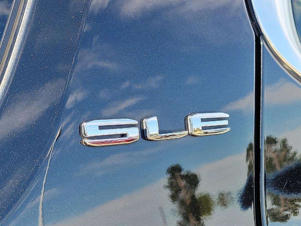 used 2022 GMC Acadia car, priced at $21,576