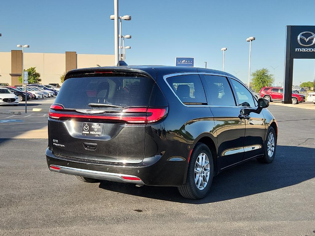 used 2023 Chrysler Pacifica car, priced at $24,984