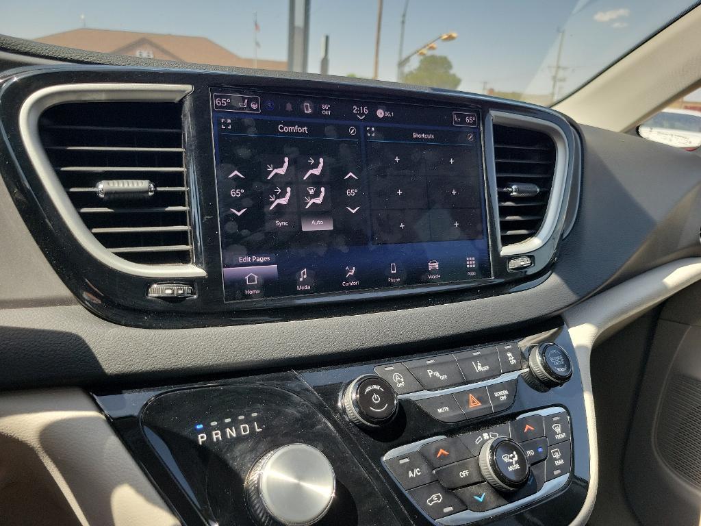 used 2023 Chrysler Pacifica car, priced at $24,584