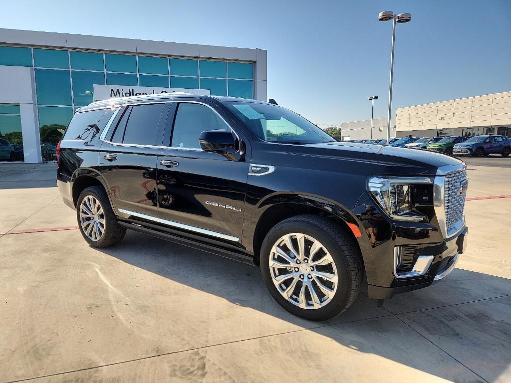 used 2022 GMC Yukon car, priced at $63,642