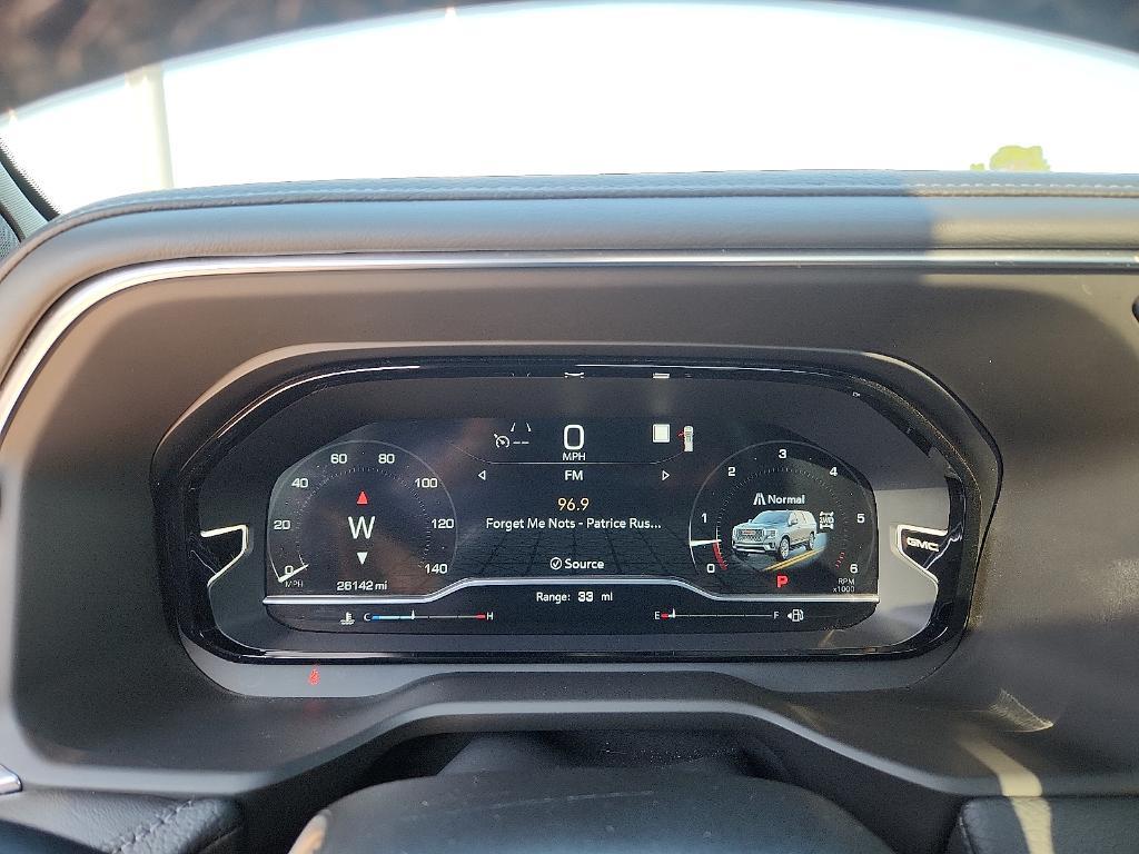 used 2022 GMC Yukon car, priced at $63,642