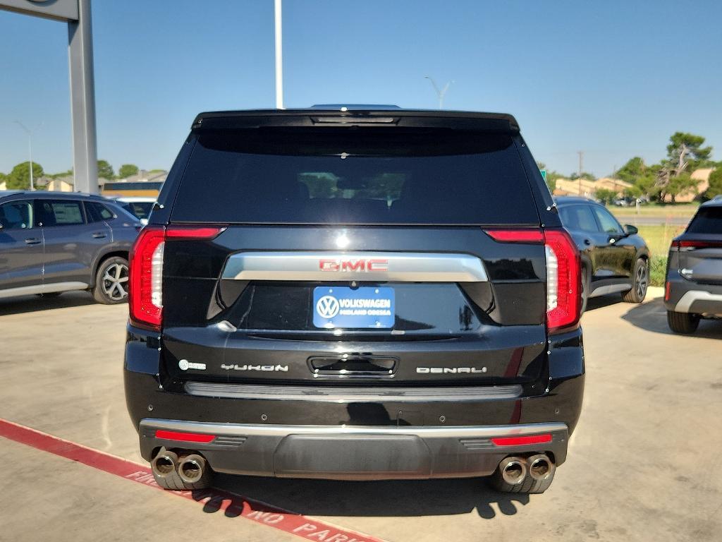 used 2022 GMC Yukon car, priced at $63,642