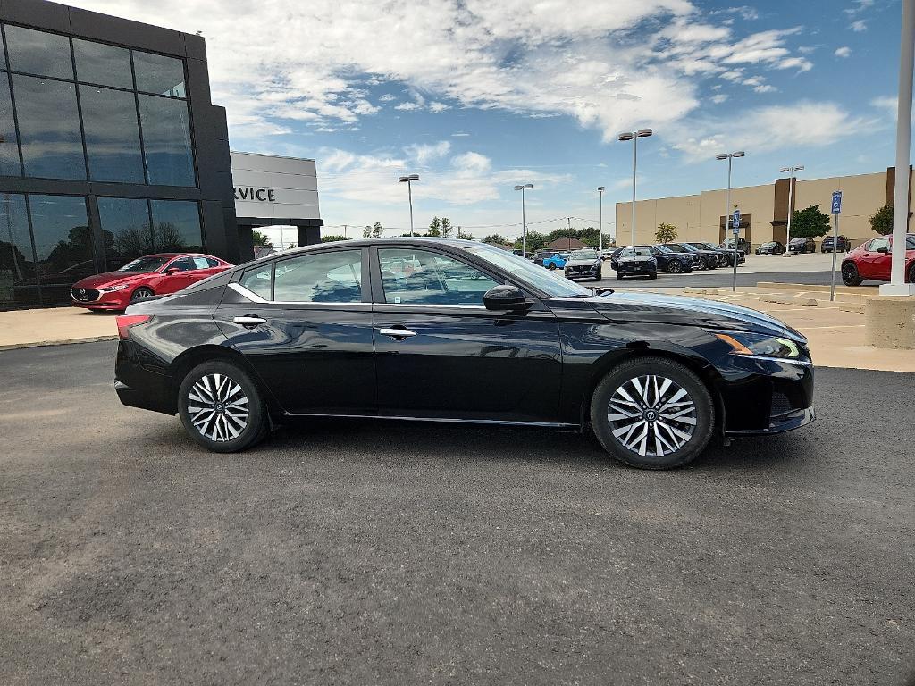 used 2023 Nissan Altima car, priced at $19,806
