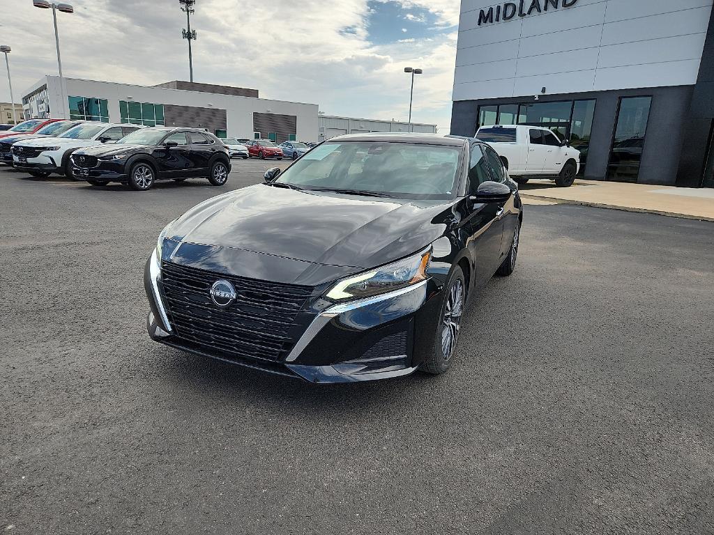 used 2023 Nissan Altima car, priced at $19,806