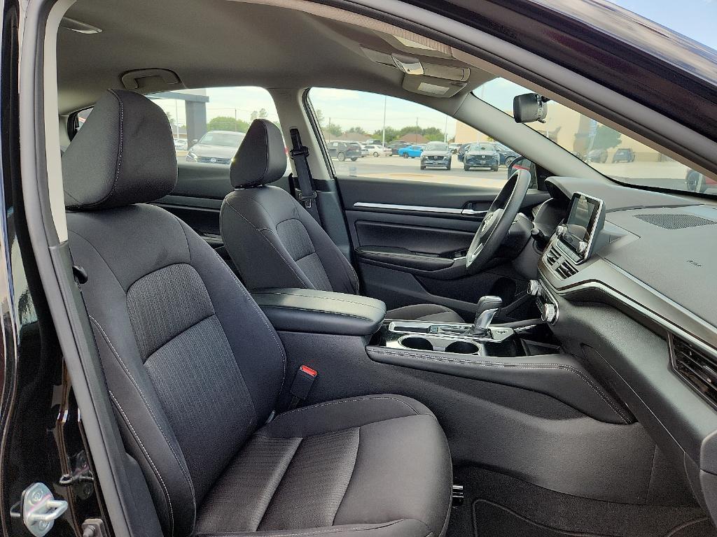 used 2023 Nissan Altima car, priced at $19,806