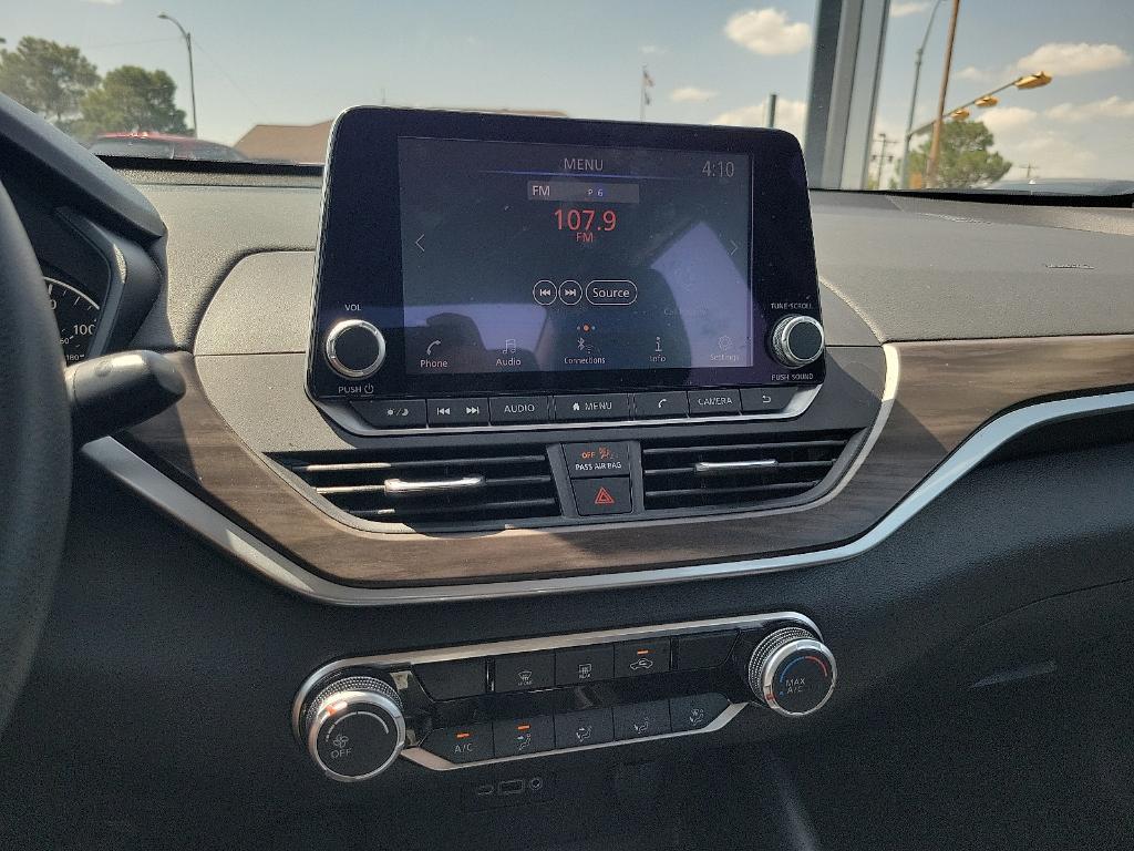 used 2023 Nissan Altima car, priced at $21,084