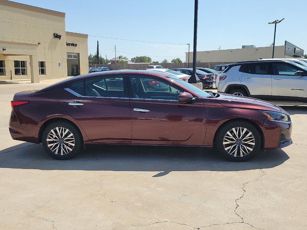 used 2023 Nissan Altima car, priced at $21,084