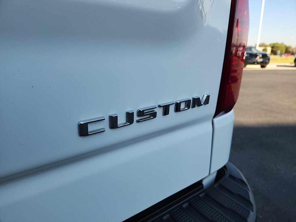 used 2024 Chevrolet Silverado 1500 car, priced at $35,555