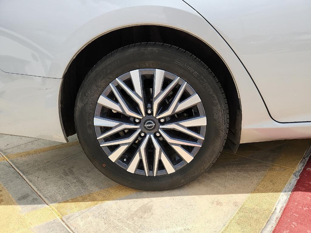 used 2023 Nissan Altima car, priced at $19,661