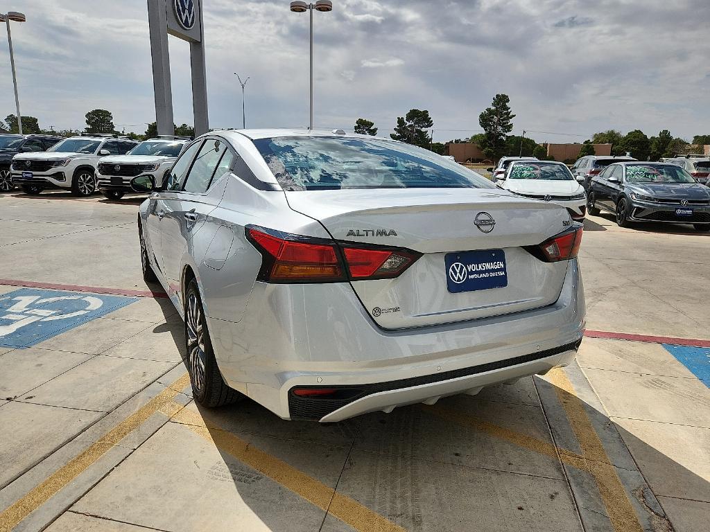used 2023 Nissan Altima car, priced at $19,661