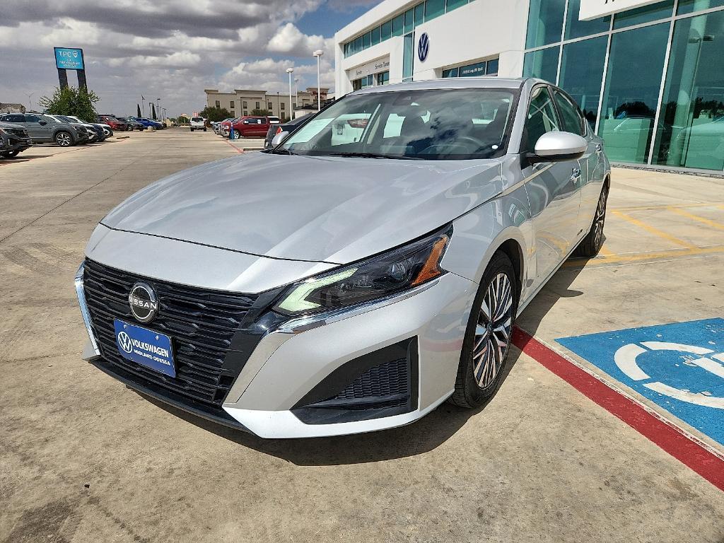 used 2023 Nissan Altima car, priced at $19,661