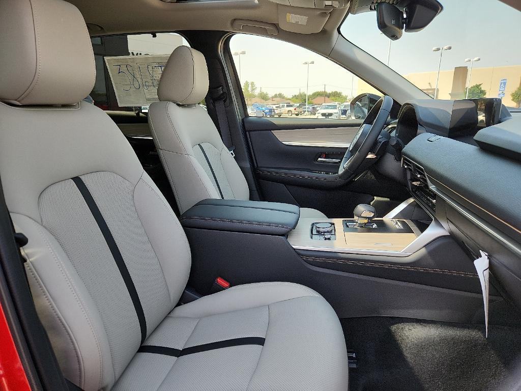 new 2025 Mazda CX-70 car, priced at $45,207