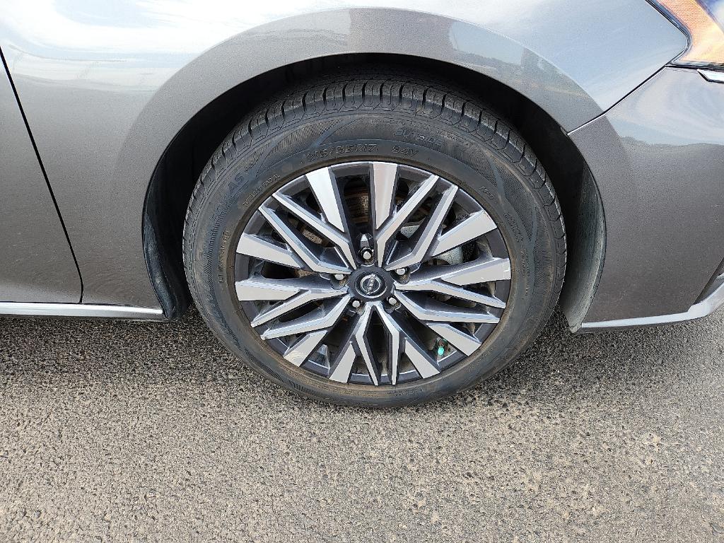 used 2023 Nissan Altima car, priced at $19,491