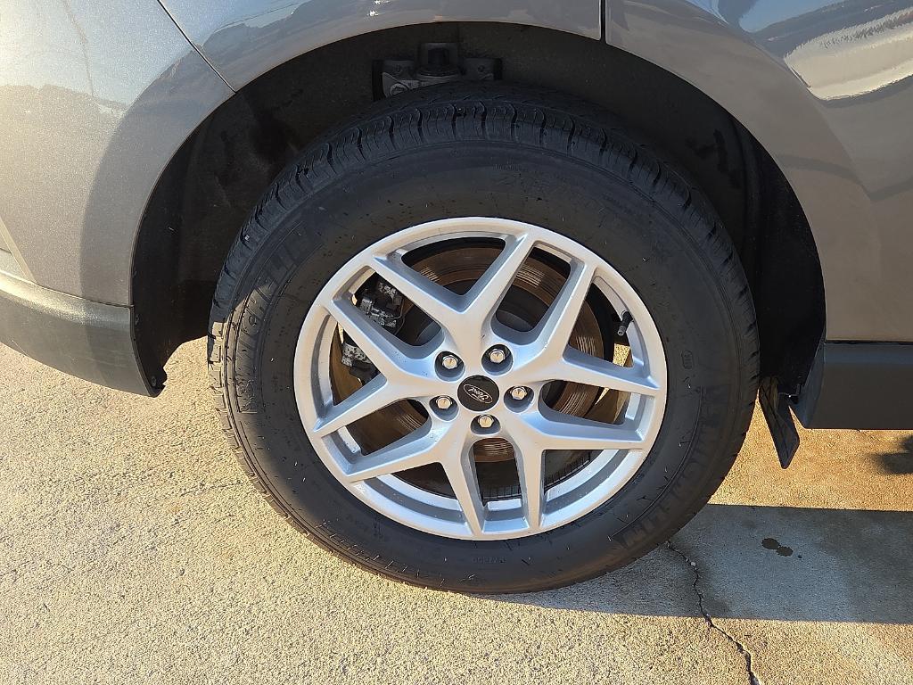 used 2024 Ford Edge car, priced at $23,998
