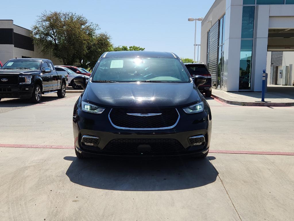 used 2023 Chrysler Pacifica car, priced at $24,584