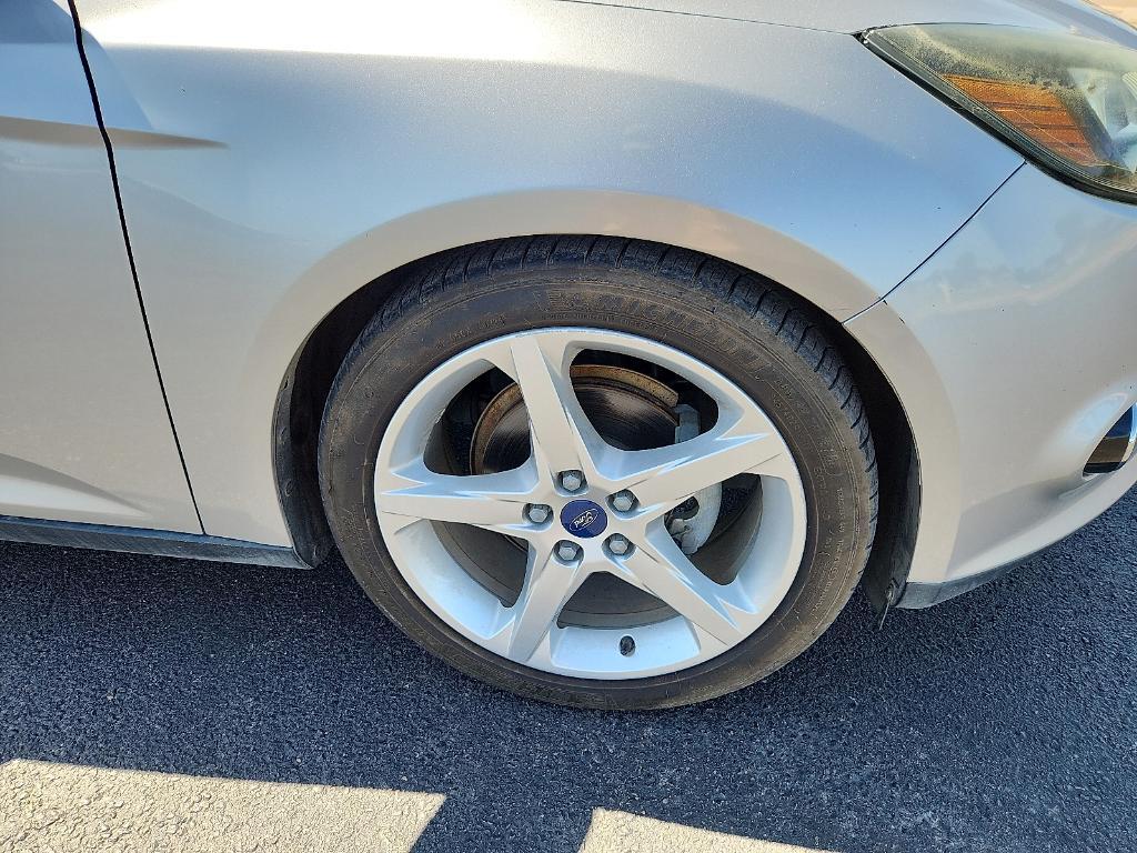 used 2014 Ford Focus car, priced at $6,999