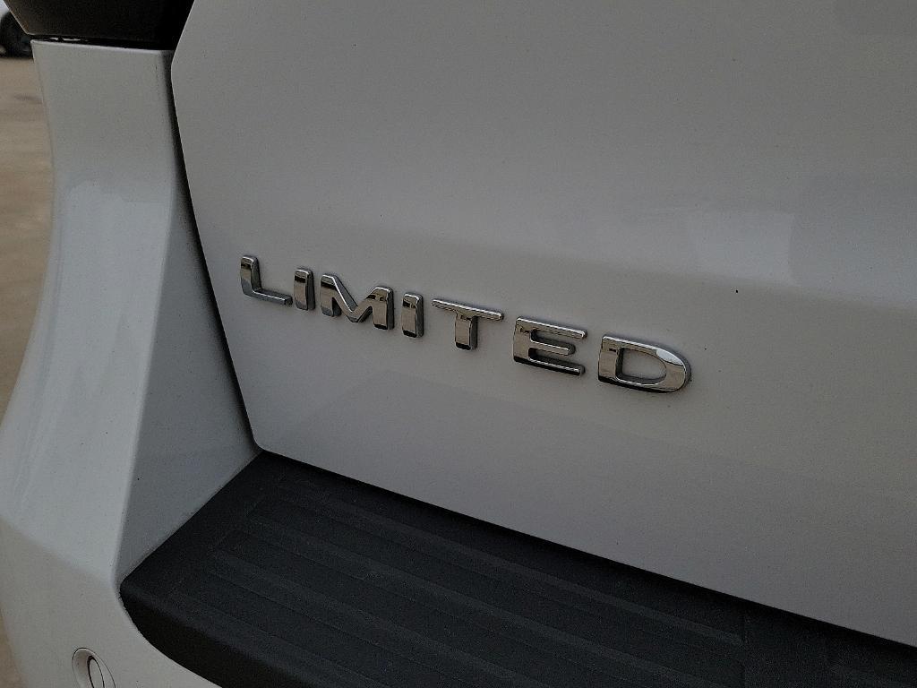 used 2024 Ford Expedition car, priced at $52,340