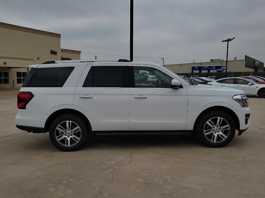 used 2024 Ford Expedition car, priced at $52,340