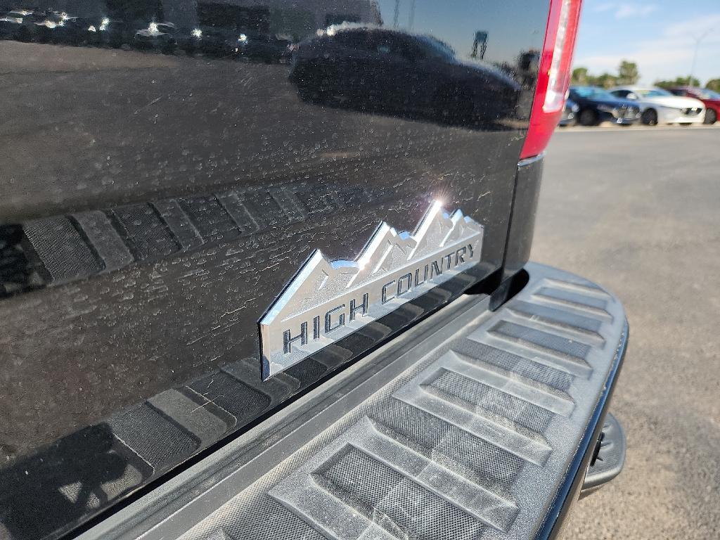 used 2018 Chevrolet Silverado 1500 car, priced at $31,527