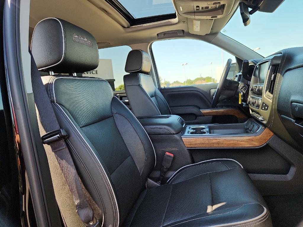 used 2018 Chevrolet Silverado 1500 car, priced at $31,527