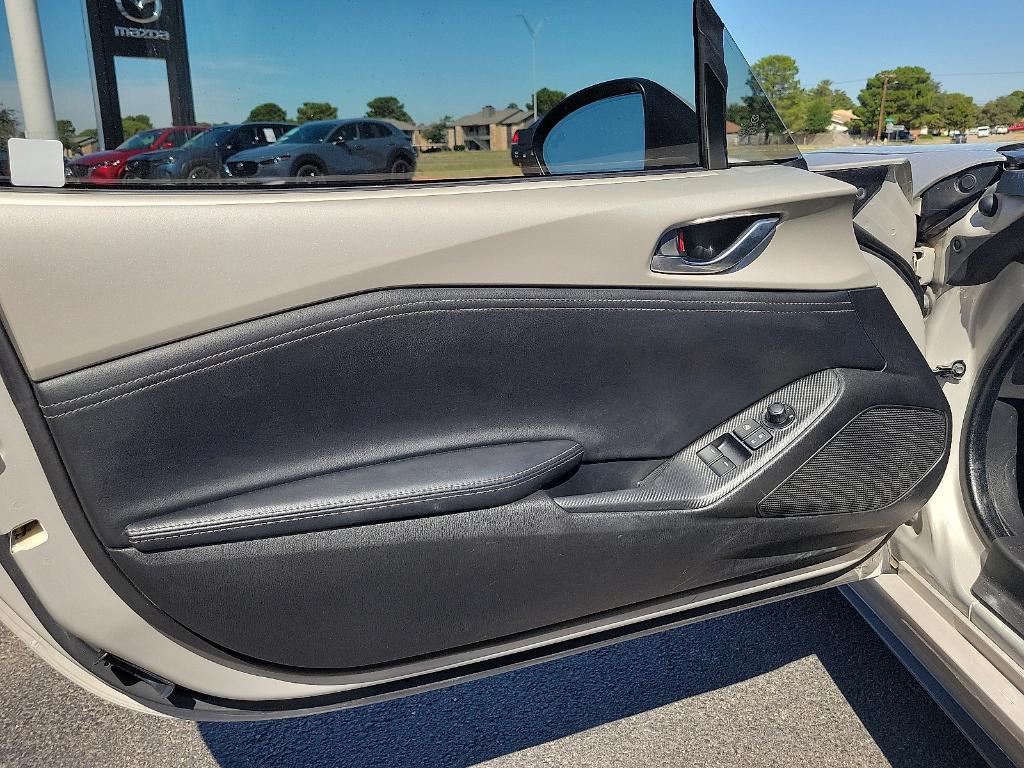 used 2022 Mazda MX-5 Miata RF car, priced at $24,995