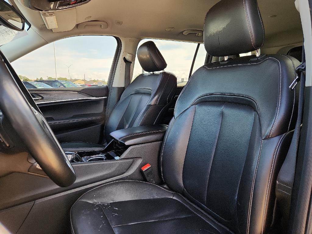 used 2021 Jeep Grand Cherokee L car, priced at $29,636