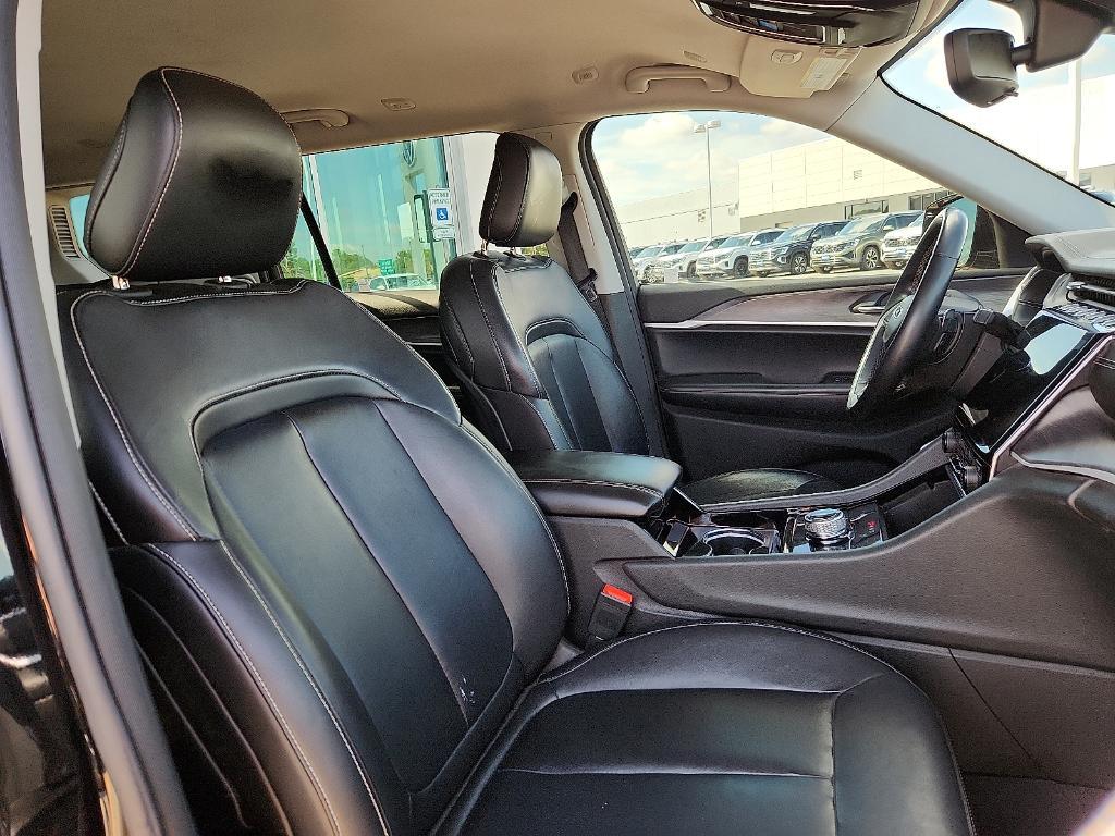 used 2021 Jeep Grand Cherokee L car, priced at $29,636