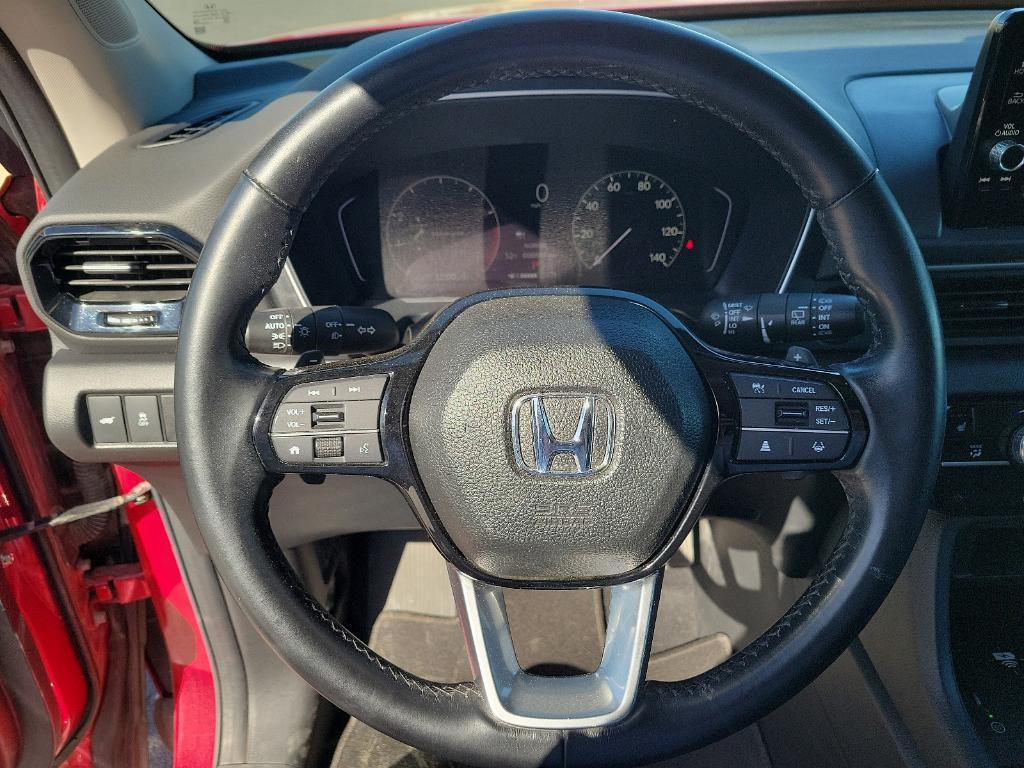 used 2023 Honda Pilot car, priced at $34,571