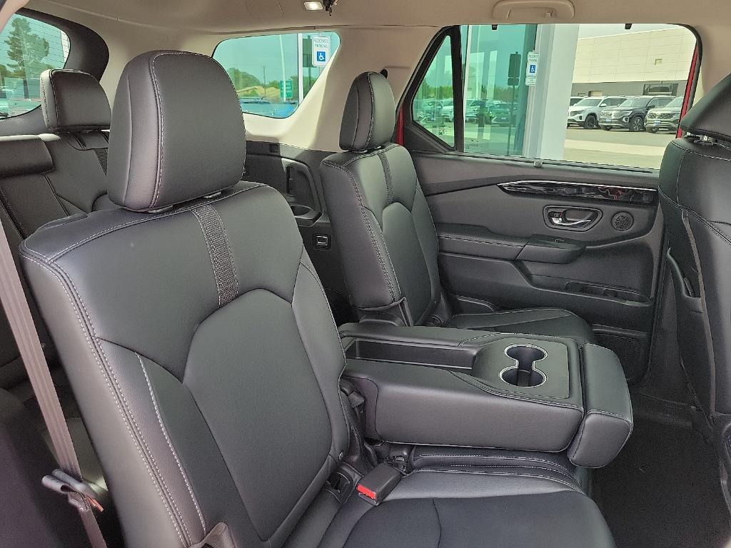 used 2023 Honda Pilot car, priced at $34,605