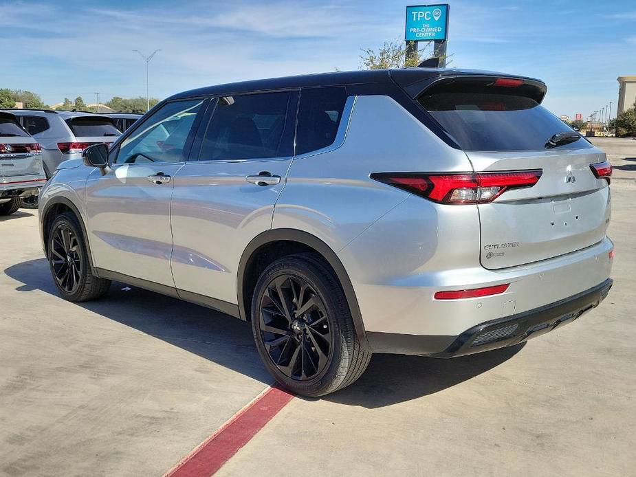 used 2023 Mitsubishi Outlander car, priced at $25,800