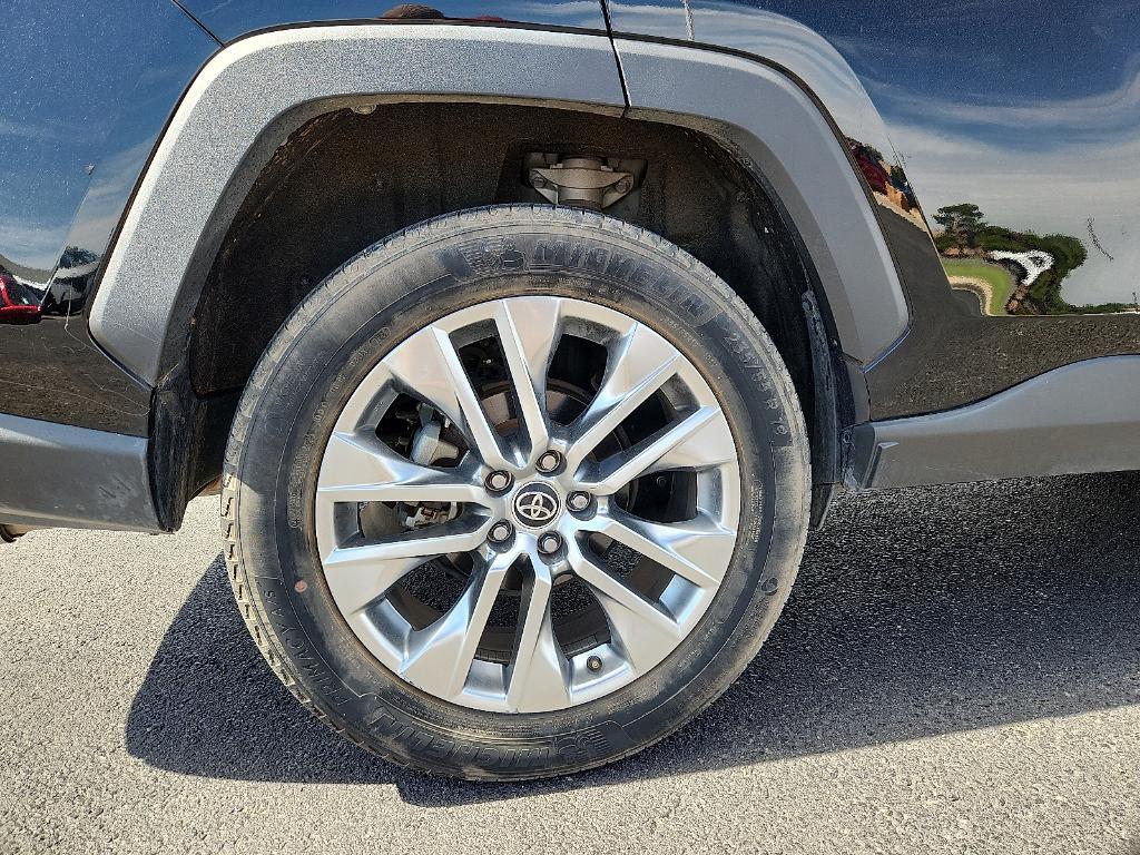 used 2021 Toyota RAV4 car, priced at $26,900