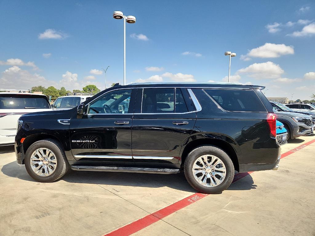 used 2024 GMC Yukon car, priced at $65,995