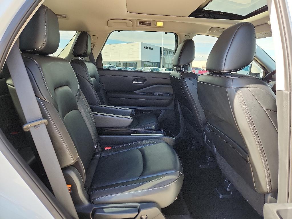 used 2023 Nissan Pathfinder car, priced at $34,999