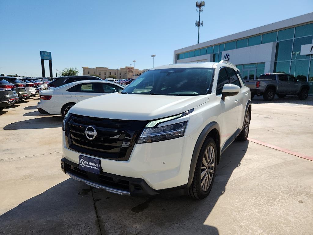 used 2023 Nissan Pathfinder car, priced at $34,999