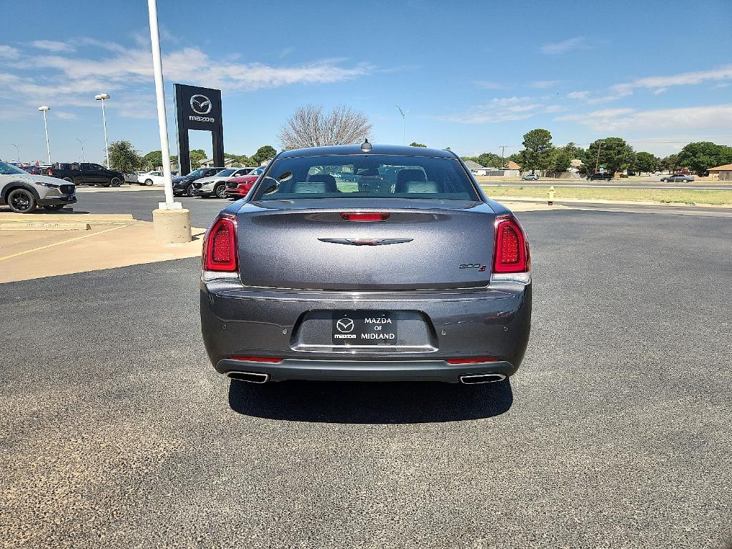 used 2022 Chrysler 300 car, priced at $28,317