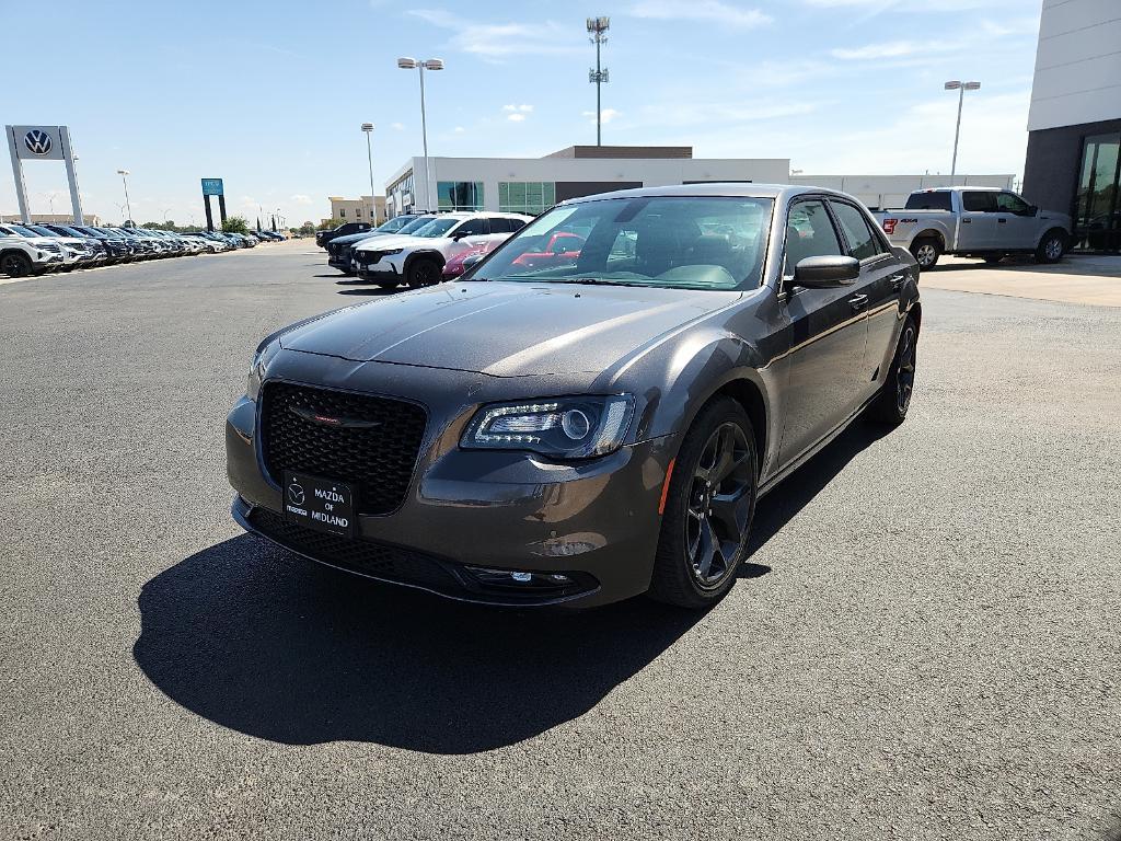 used 2022 Chrysler 300 car, priced at $28,317