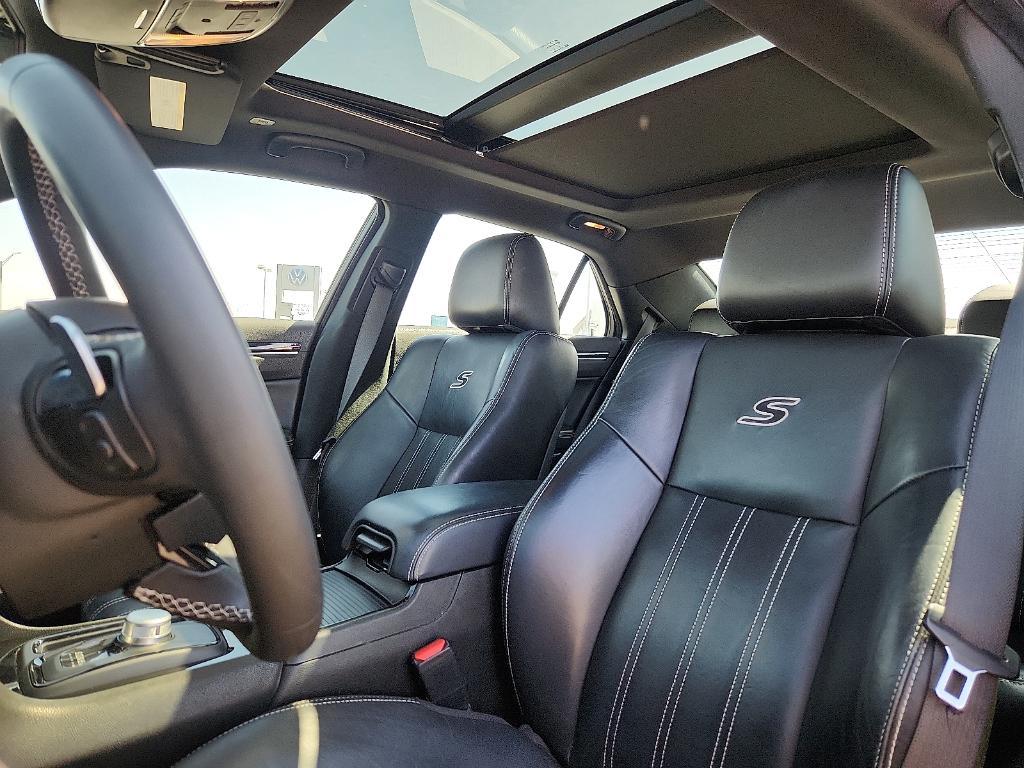 used 2022 Chrysler 300 car, priced at $28,317