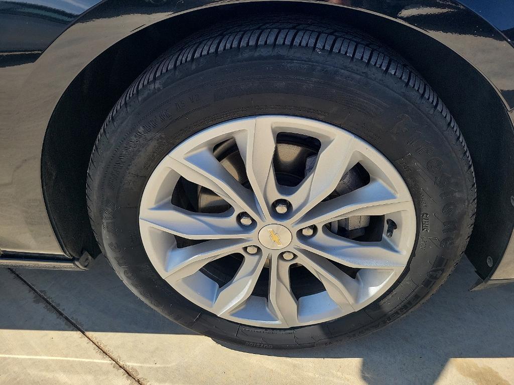 used 2023 Chevrolet Malibu car, priced at $17,999