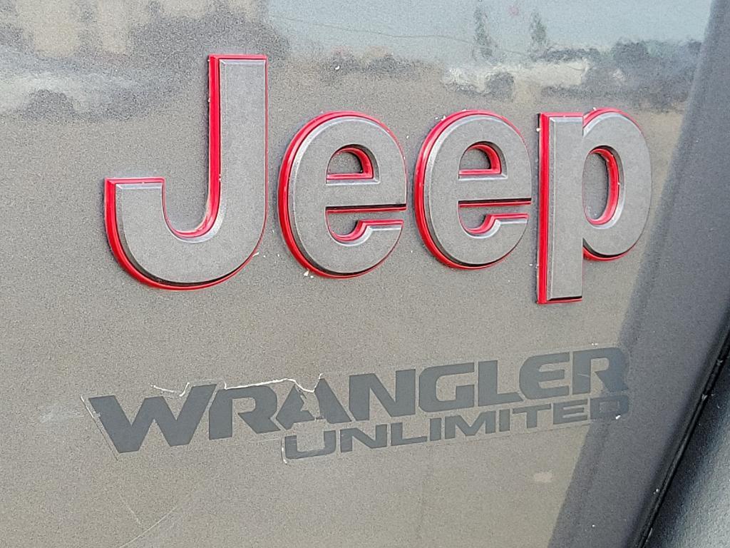 used 2018 Jeep Wrangler Unlimited car, priced at $29,795