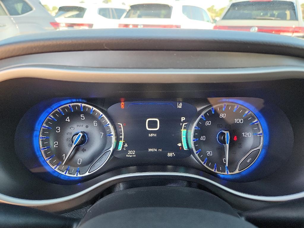 used 2024 Chrysler Pacifica car, priced at $29,995
