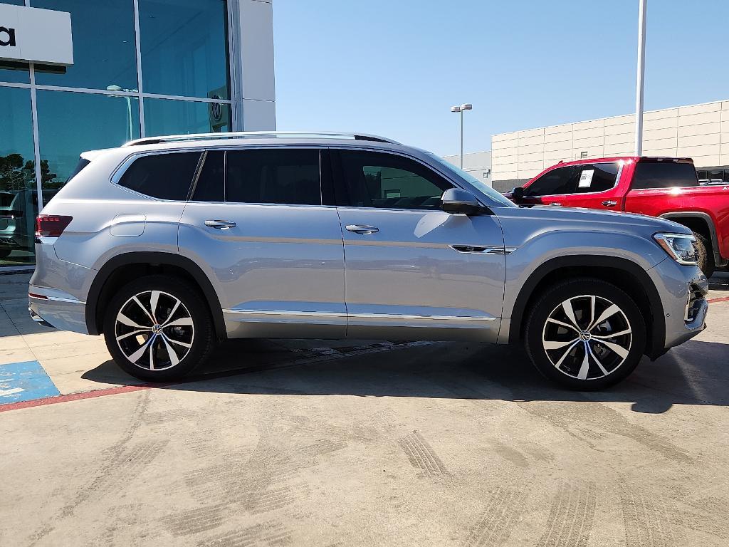 used 2025 Volkswagen Atlas car, priced at $49,445