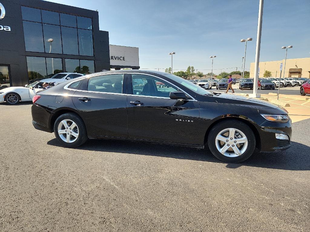 used 2022 Chevrolet Malibu car, priced at $17,795
