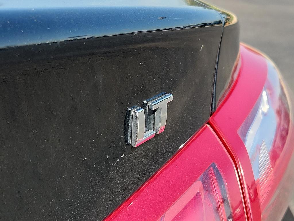 used 2022 Chevrolet Malibu car, priced at $17,795