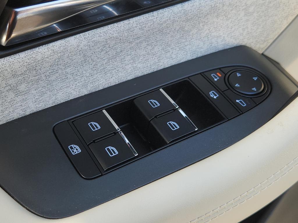 new 2025 Mazda CX-90 car, priced at $58,980