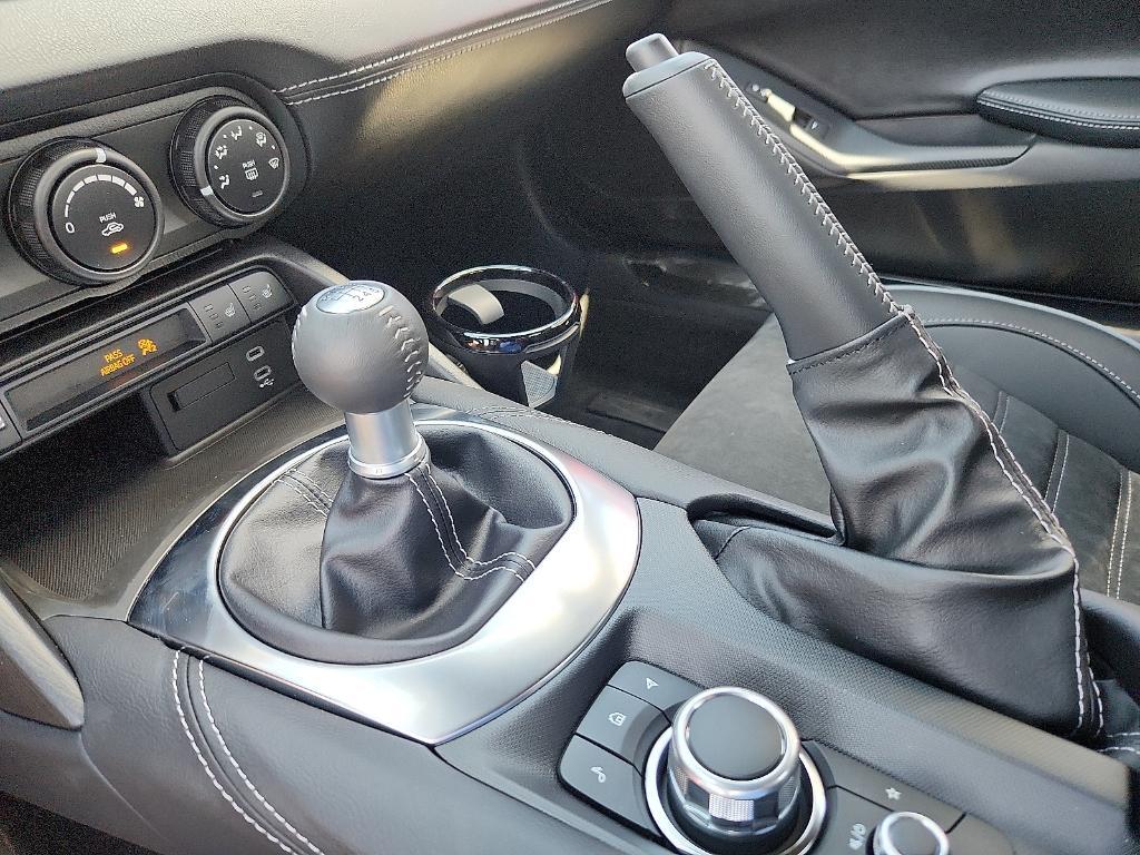 new 2025 Mazda MX-5 Miata RF car, priced at $41,655