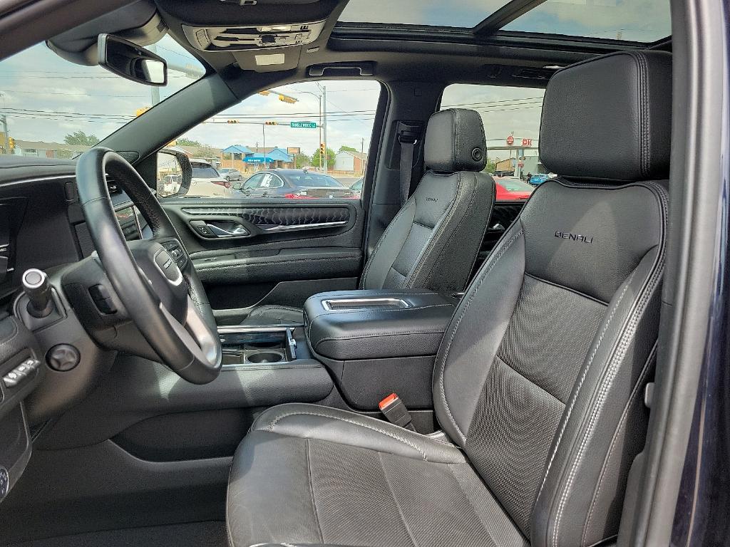 used 2023 GMC Yukon car, priced at $59,900