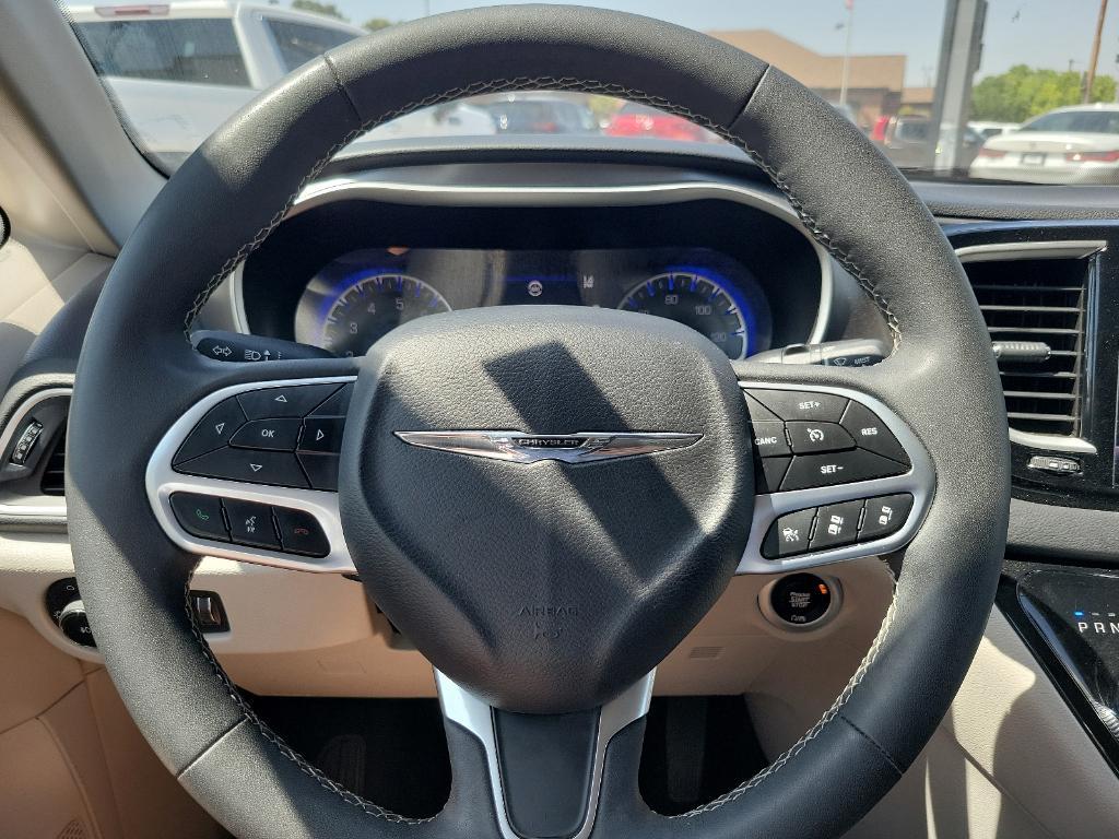 used 2023 Chrysler Pacifica car, priced at $24,984