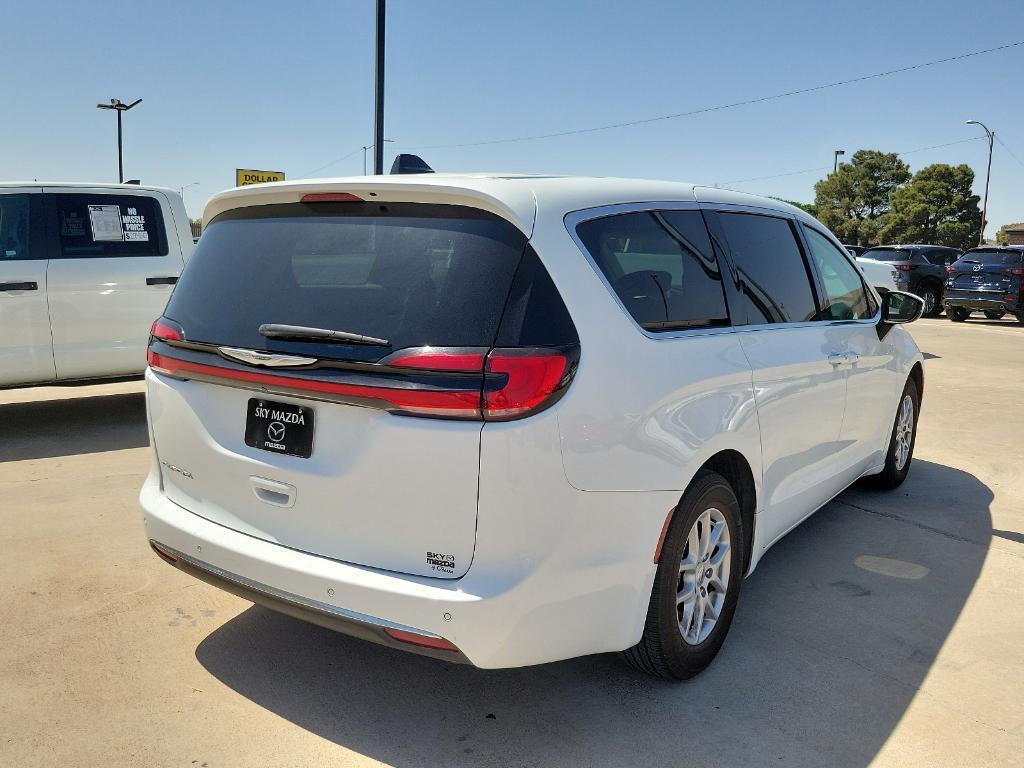 used 2023 Chrysler Pacifica car, priced at $24,984